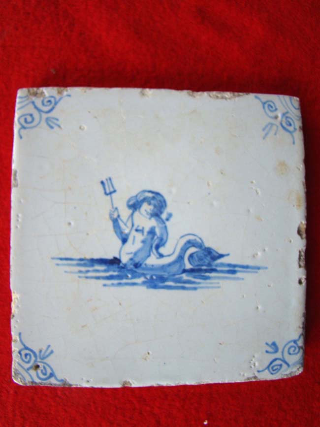 A 17th century Dutch Delft tile circa 1675 — image 2